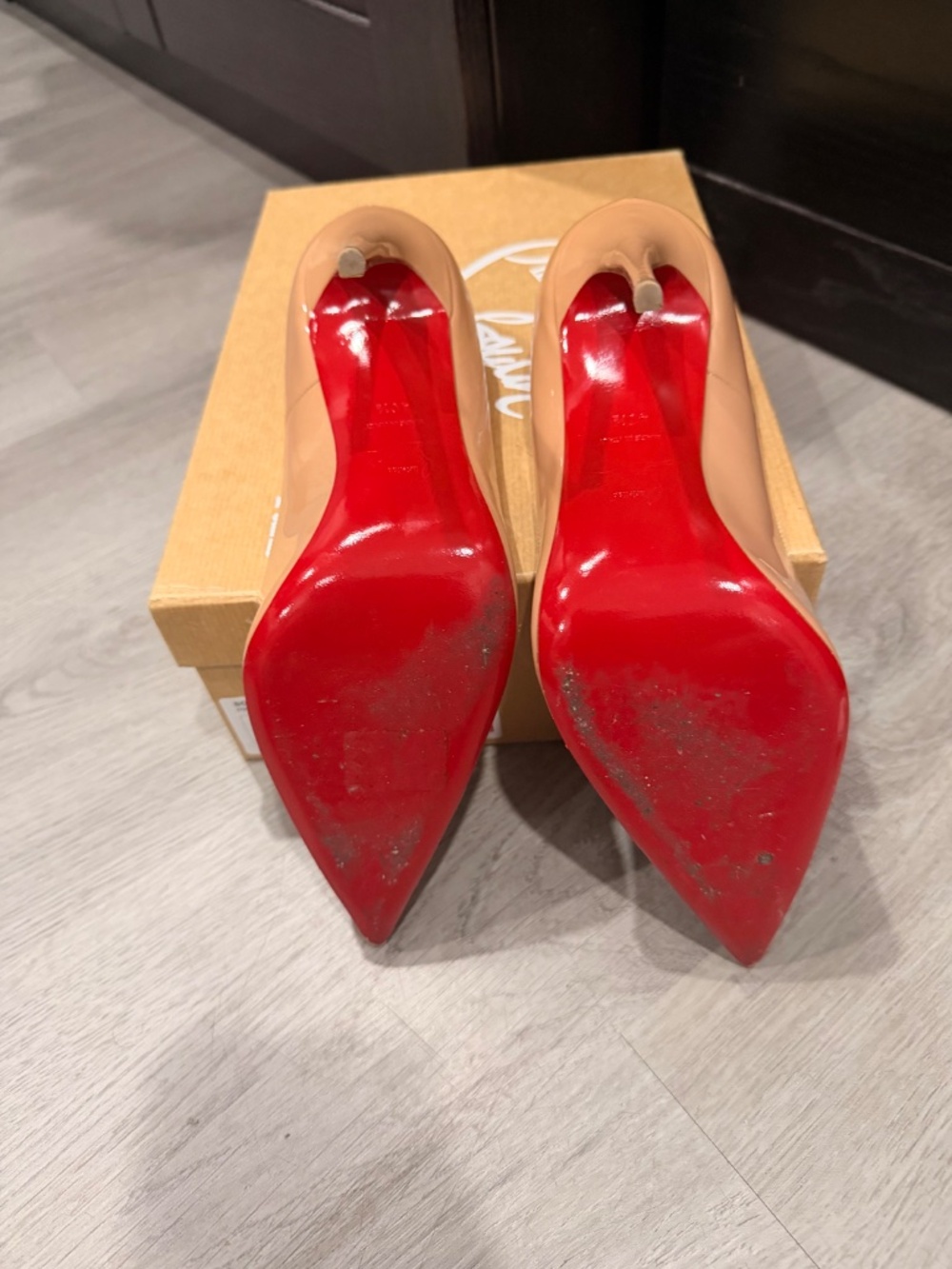 Tan so Kate Christian Louboutin - Picture 2 of 4
